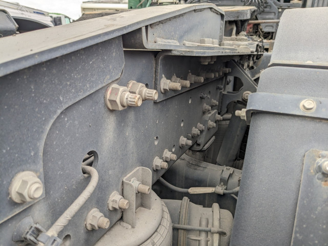 日野 プロフィア 大型 トラクタ QPG-SH1EDDG(97914) 29枚目