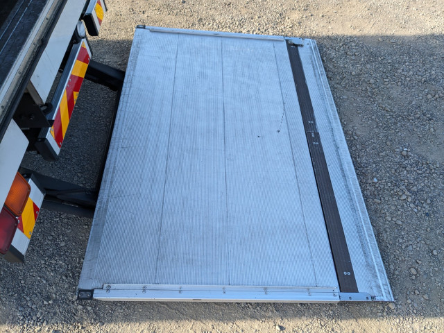 いすゞ フォワード 中型 ウィング TKG-FRR90S2(97915) 11枚目