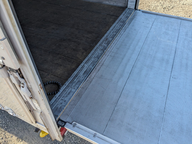 いすゞ フォワード 中型 ウィング TKG-FRR90S2(97915) 12枚目