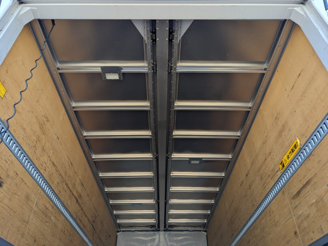 いすゞ フォワード 中型 ウィング TKG-FRR90S2(97915) 16枚目