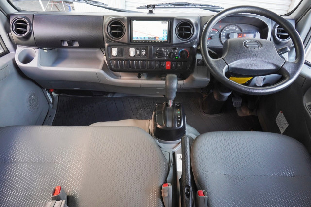 日野 デュトロ 小型 Wキャブ TKG-XZU605M(97921) 46枚目