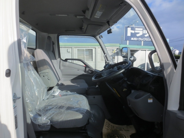 日野 デュトロ 小型 保冷バン TKG-XZU710M(97922) 15枚目
