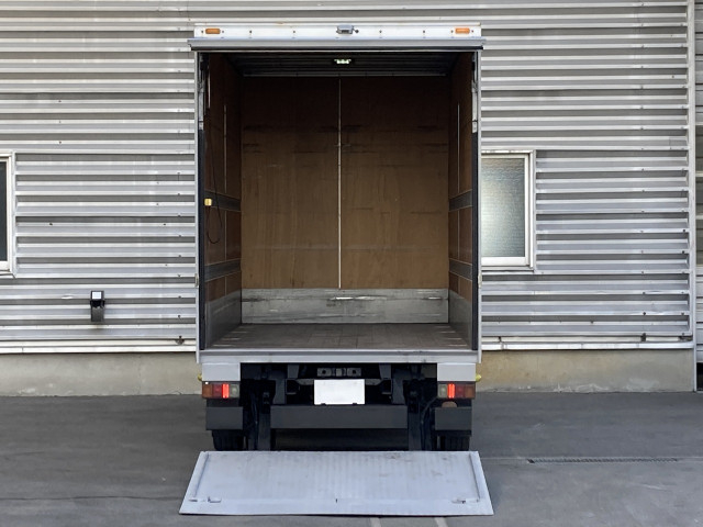 マツダ タイタン 小型 バン TRG-LKR85N(97924) 4枚目