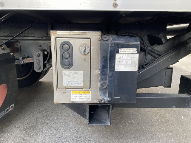 マツダ タイタン 小型 バン TRG-LKR85N(97924) 9枚目