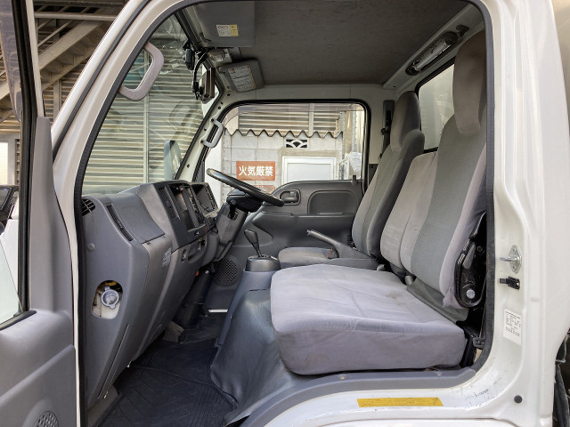 マツダ タイタン 小型 バン TRG-LKR85N(97924) 43枚目