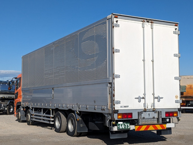 UDトラックス（日産） クオン 大型 ウィング QKG-CG5ZA(97928) 3枚目