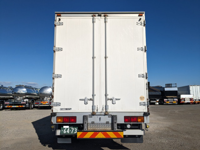 UDトラックス（日産） クオン 大型 ウィング QKG-CG5ZA(97928) 5枚目