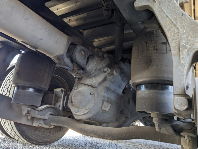 UDトラックス（日産） クオン 大型 ウィング QKG-CG5ZA(97928) 25枚目