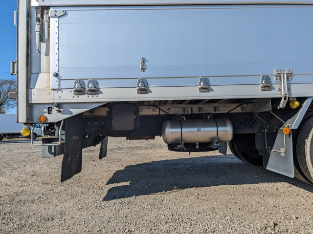 UDトラックス（日産） クオン 大型 ウィング QKG-CG5ZA(97928) 30枚目