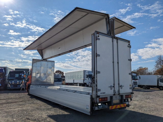 UDトラックス（日産） クオン 大型 ウィング QKG-CG5ZA(97928) 35枚目