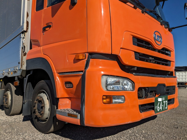 UDトラックス（日産） クオン 大型 ウィング QKG-CG5ZA(97928) 50枚目