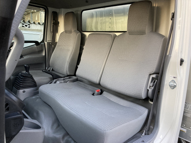 日野 デュトロ 小型 バン TKG-XZU710M(97930) 42枚目