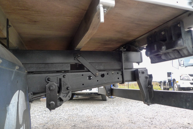 いすゞ エルフ 小型 平ボディ（クレーン付） TKG-NMR85N(97931) 24枚目