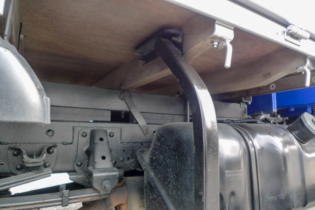 いすゞ エルフ 小型 平ボディ（クレーン付） TKG-NMR85N(97931) 27枚目