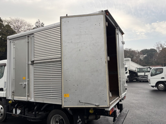 三菱ふそう キャンター 小型 バン TKG-FEA50(97933) 16枚目