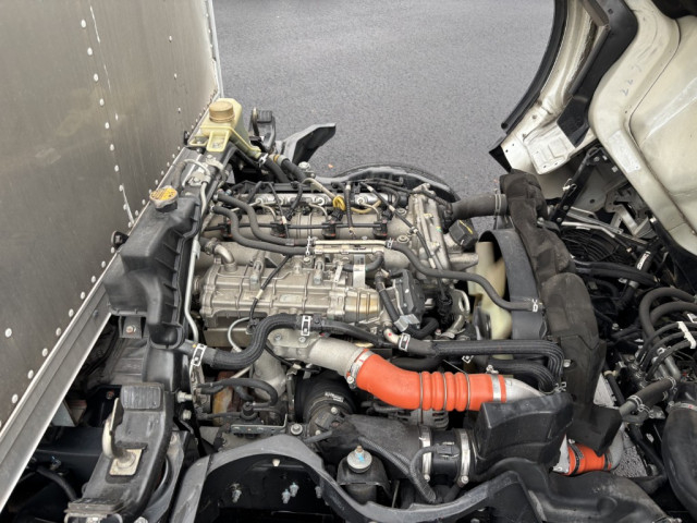 三菱ふそう キャンター 小型 バン TKG-FEA50(97933) 35枚目