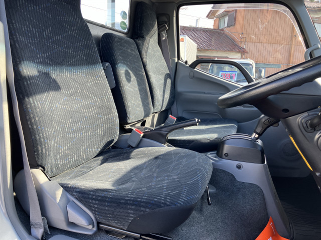 トヨタ トヨエース 小型 平ボディ TKG-XZC605(97938) 6枚目