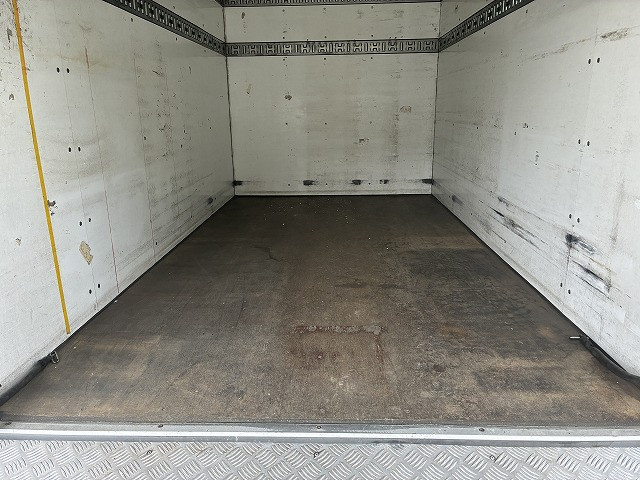 いすゞ エルフ 小型 バン TKG-NHR85AN(97940) 26枚目