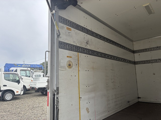 いすゞ エルフ 小型 バン TKG-NHR85AN(97940) 28枚目