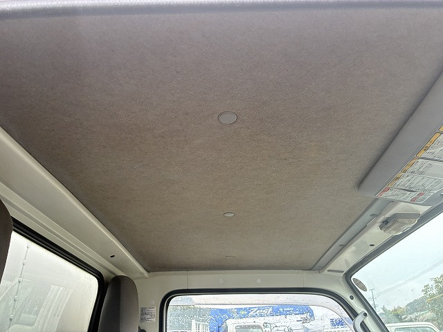 いすゞ エルフ 小型 バン TKG-NHR85AN(97940) 32枚目