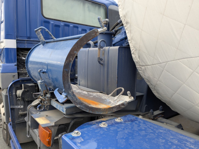 三菱ふそう スーパーグレート 大型 ミキサー車 QKG-FV50VX(97945) 30枚目