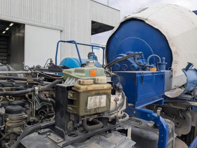 三菱ふそう スーパーグレート 大型 ミキサー車 QKG-FV50VX(97945) 39枚目