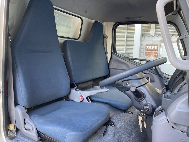 三菱ふそう キャンター 小型 バン TPG-FEA50(97946) 14枚目
