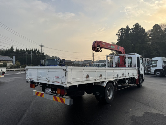 いすゞ フォワード 中型 平ボディ（クレーン付） TKG-FRR90S2(97947) 3枚目