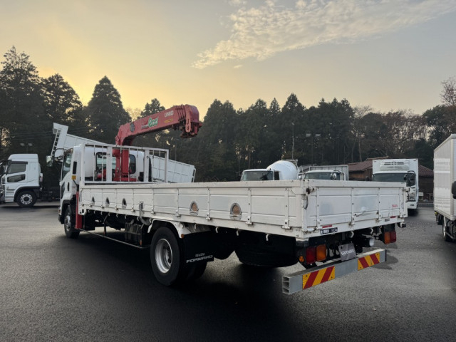 いすゞ フォワード 中型 平ボディ（クレーン付） TKG-FRR90S2(97947) 4枚目