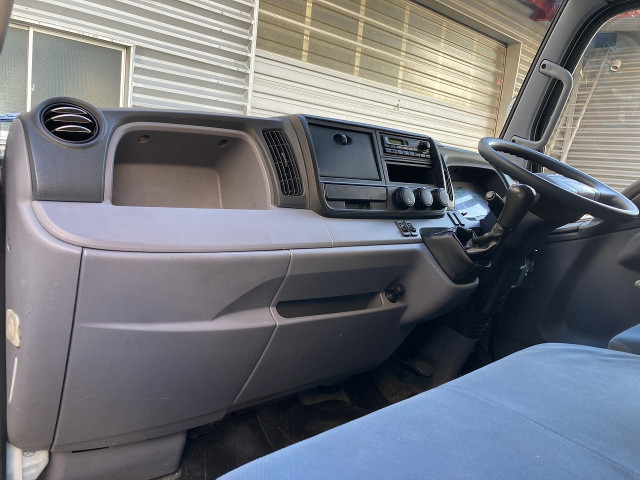 三菱ふそう キャンター 小型 バン TPG-FEA50(97946) 19枚目