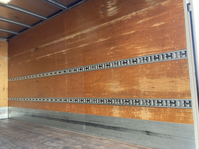 三菱ふそう キャンター 小型 バン TPG-FEA50(97946) 24枚目