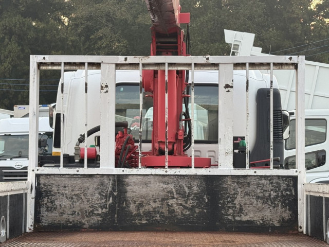 いすゞ フォワード 中型 平ボディ（クレーン付） TKG-FRR90S2(97947) 13枚目