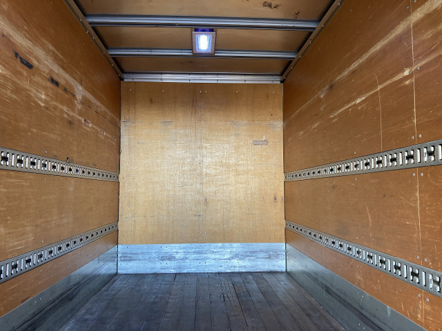 三菱ふそう キャンター 小型 バン TPG-FEA50(97946) 27枚目