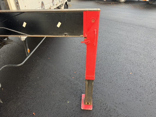 いすゞ フォワード 中型 平ボディ（クレーン付） TKG-FRR90S2(97947) 18枚目