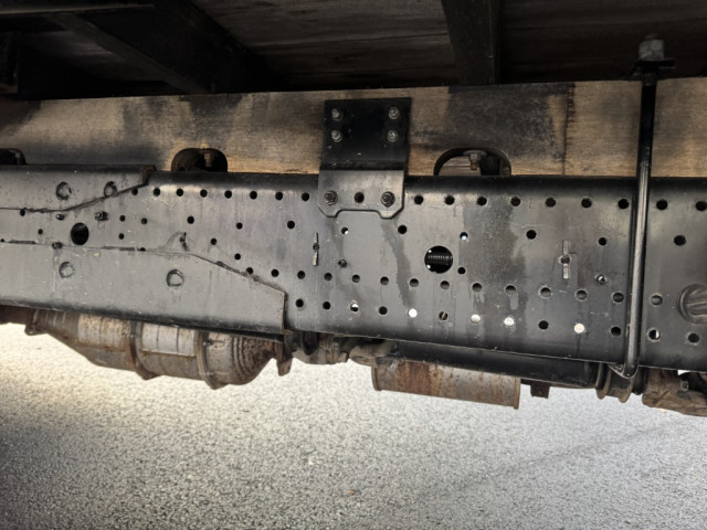 いすゞ フォワード 中型 平ボディ（クレーン付） TKG-FRR90S2(97947) 26枚目