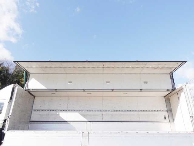 いすゞ ギガ 大型 ウィング QKG-CYL77A(97956) 10枚目