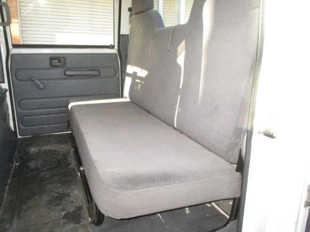 いすゞ エルフ 小型 Wキャブ TKG-NHR85A(97958) 12枚目