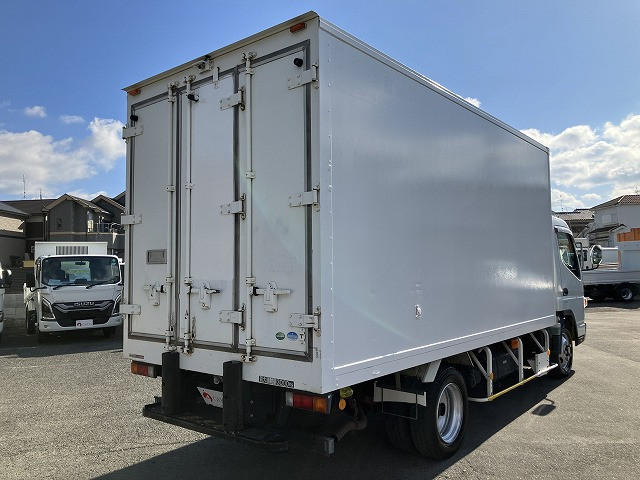 三菱ふそう キャンター 小型 冷蔵冷凍バン TKG-FEB50(97960) 8枚目