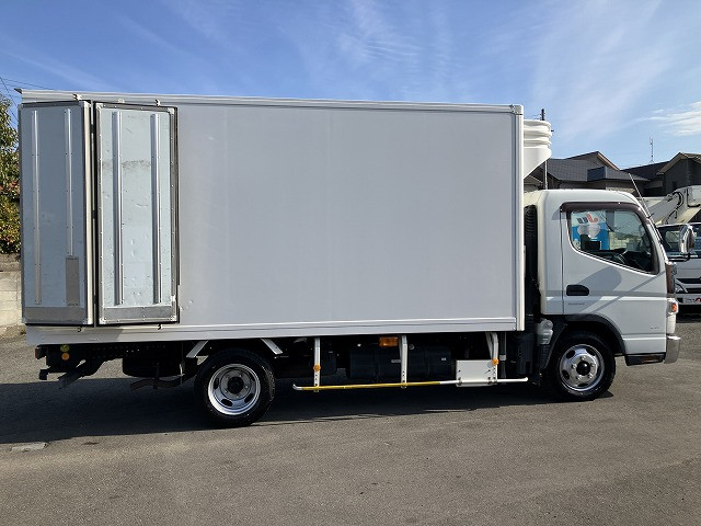 三菱ふそう キャンター 小型 冷蔵冷凍バン TKG-FEB50(97960) 12枚目