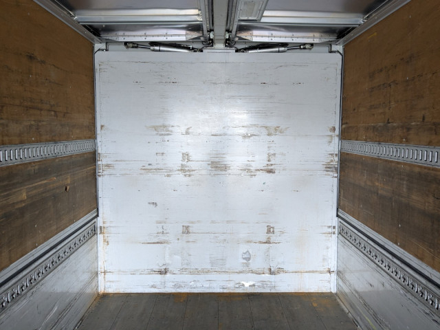 UDトラックス（日産） クオン 大型 ウィング QKG-CD5ZA(97959) 22枚目