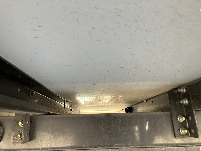 三菱ふそう キャンター 小型 冷蔵冷凍バン TKG-FEB50(97960) 34枚目