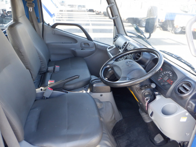 日野 デュトロ 小型 Wキャブ TKG-XZU605M(97967) 23枚目