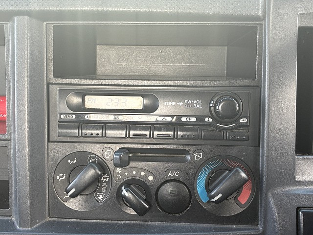 いすゞ エルフ 小型 平ボディ TKG-NHR85A(97970) 33枚目