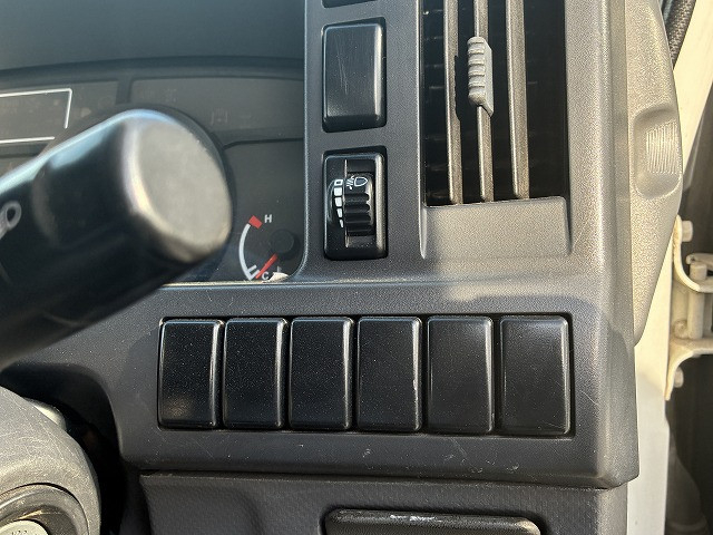 いすゞ エルフ 小型 平ボディ TKG-NHR85A(97970) 37枚目