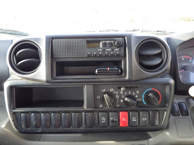 日野 デュトロ 小型 平ボディ TKG-XZU655M(97972) 11枚目