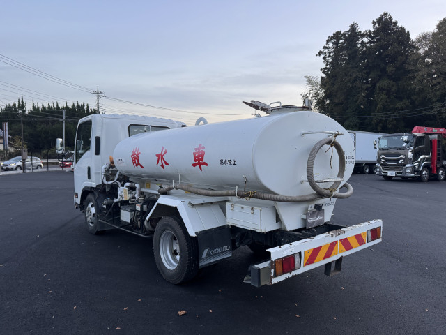 いすゞ エルフ 小型 高圧洗浄車 SKG-NPR85YN(97974) 4枚目