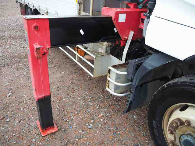 UDトラックス（日産） コンドル 増トン 平ボディ（クレーン付） QDG-PW39L(97976) 9枚目