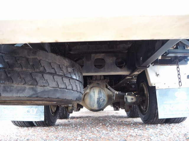 UDトラックス（日産） コンドル 増トン 平ボディ（クレーン付） QDG-PW39L(97976) 33枚目