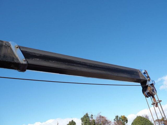 いすゞ エルフ 小型 平ボディ（クレーン付） TKG-NMR85AN(97977) 17枚目