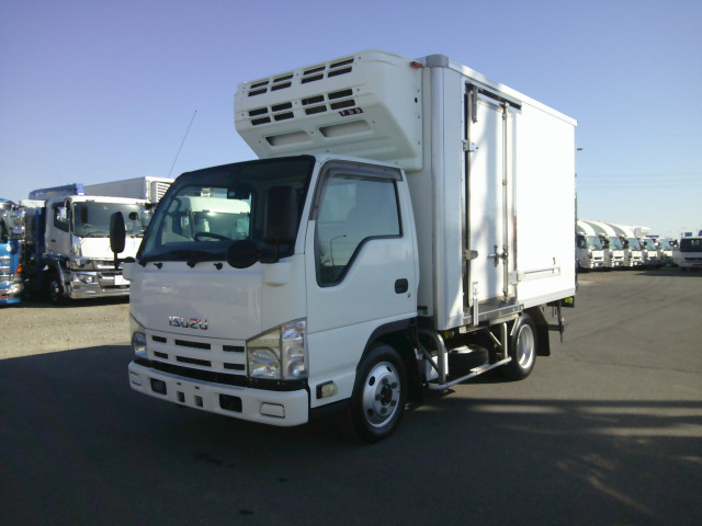 いすゞ エルフ 小型 冷蔵冷凍バン TKG-NHS85AN(97980) 1枚目